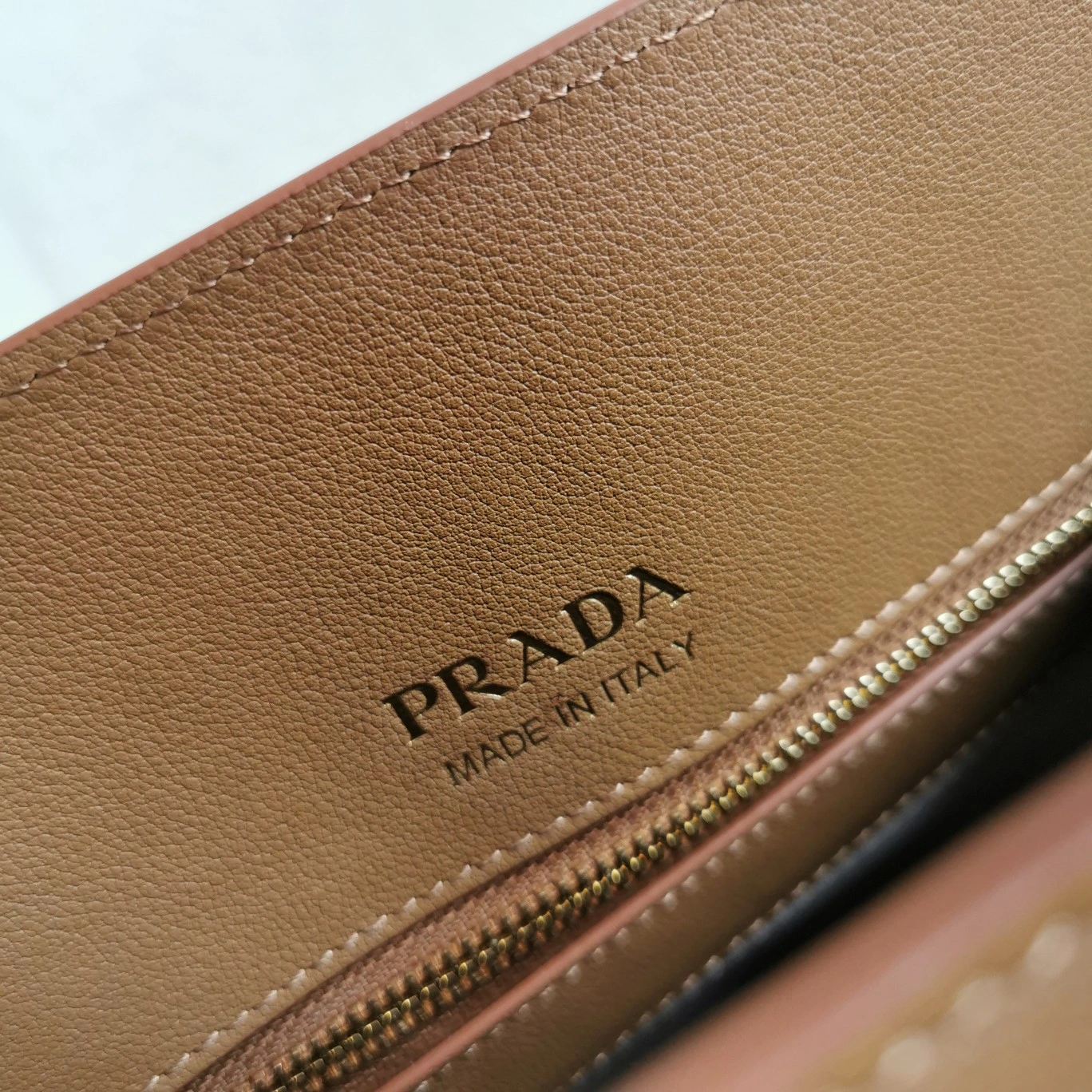 Durable Prada Shopping Bags 71534