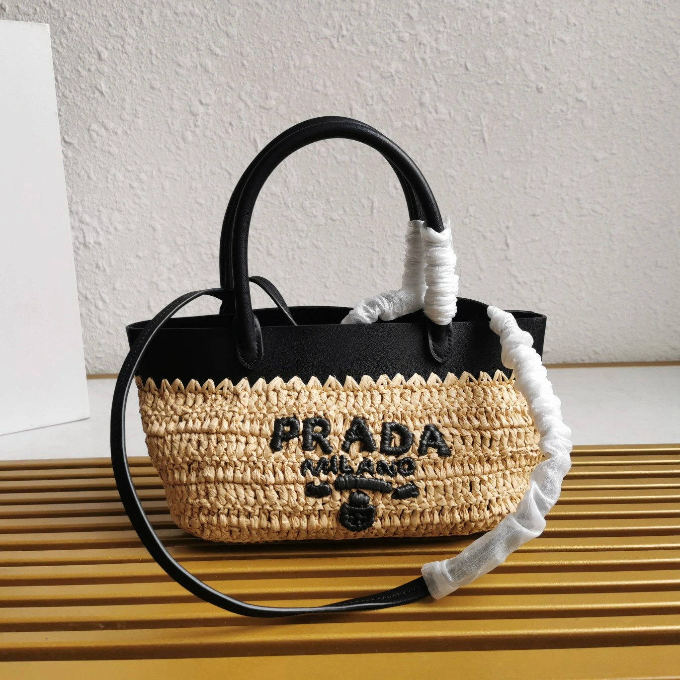 Effortless Prada Shopping Bags 71529