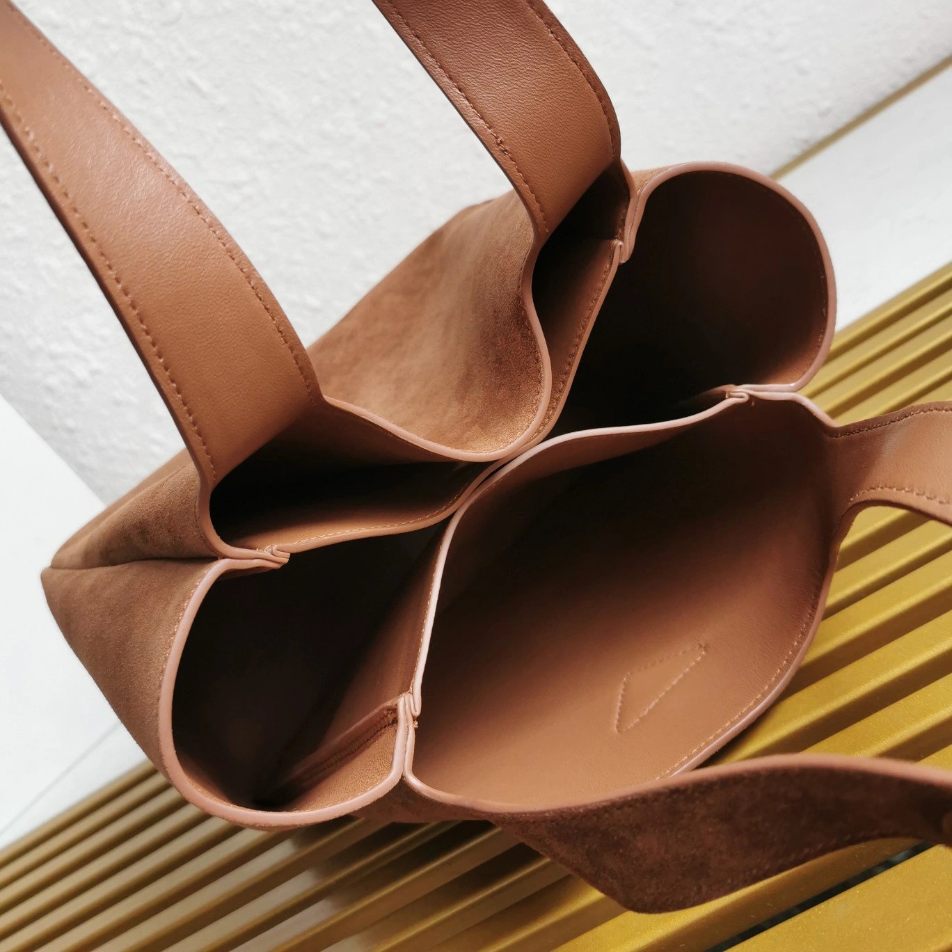 Prada Shopping Bags TimelessDesign 71528