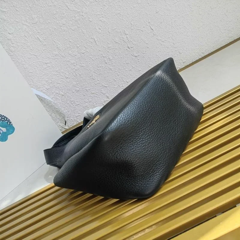 Functional Prada Shopping Bags 44978