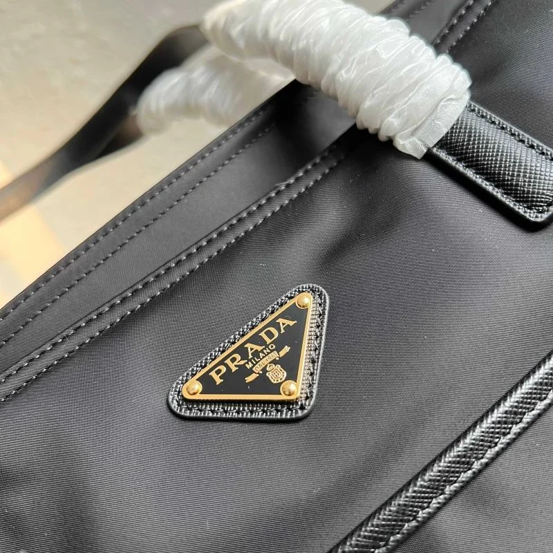 Prada Shopping Bags Sleek 44973