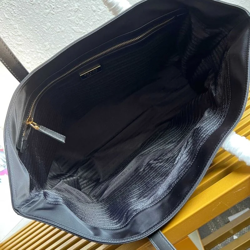 Prada Shopping Bags Sleek 44973