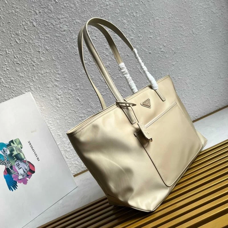 Elegant Prada Shopping Bags 44970