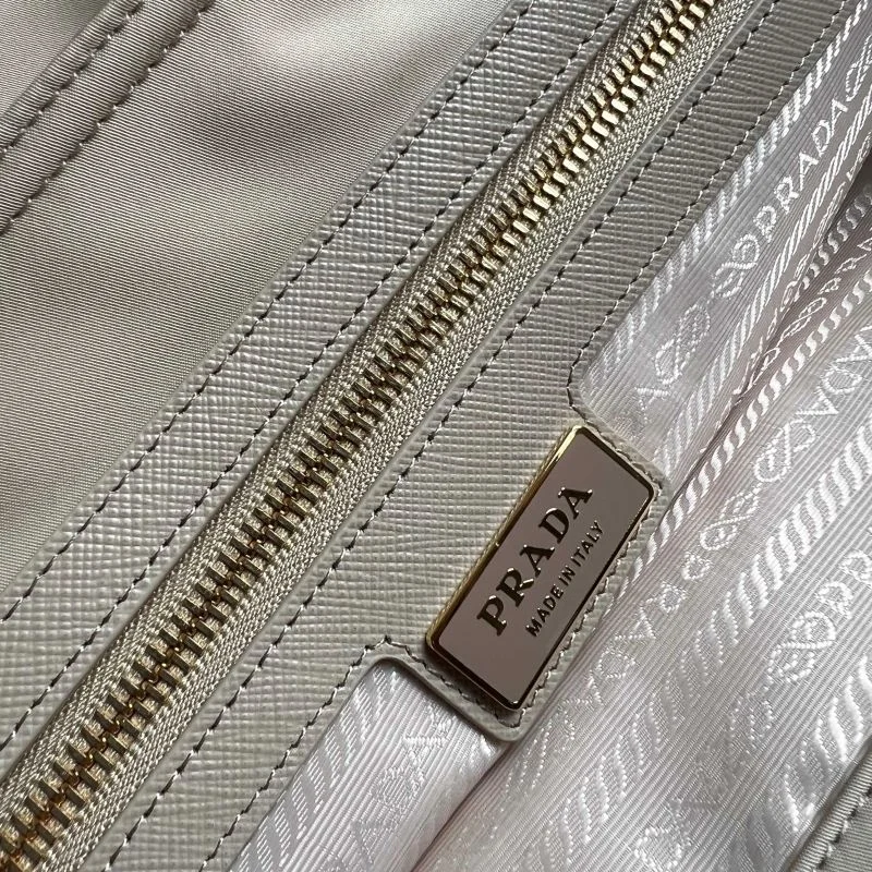 Elegant Prada Shopping Bags 44970