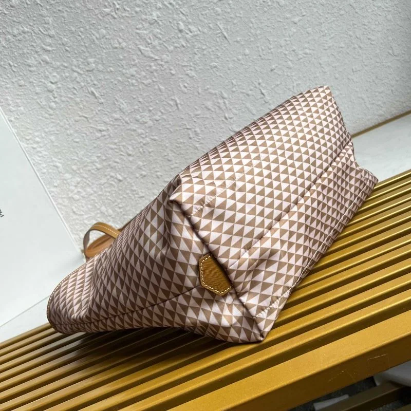 Prada Shopping Bags Comfortable 44964