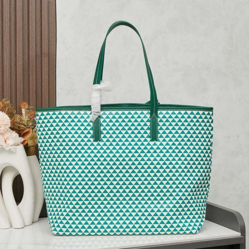 Snug Prada Shopping Bags 85855