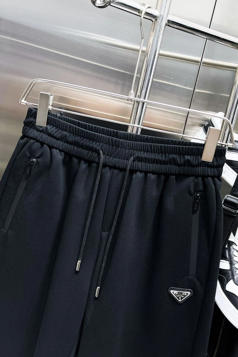 Prada Short Pants Unisex 170786