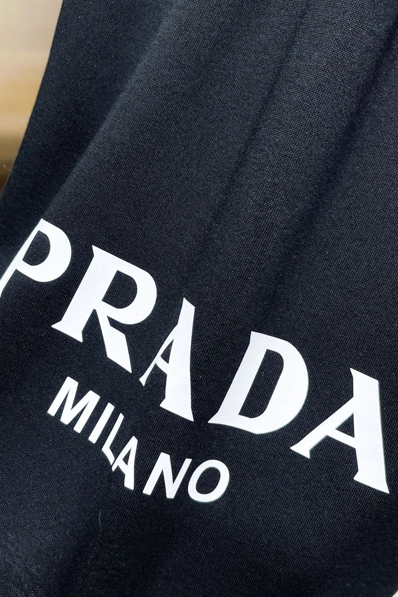 Prada Short Pants Durable 170788
