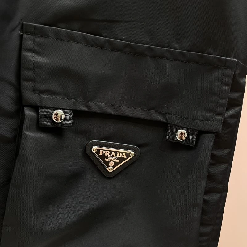 Prada Short Pants Flexible 170744