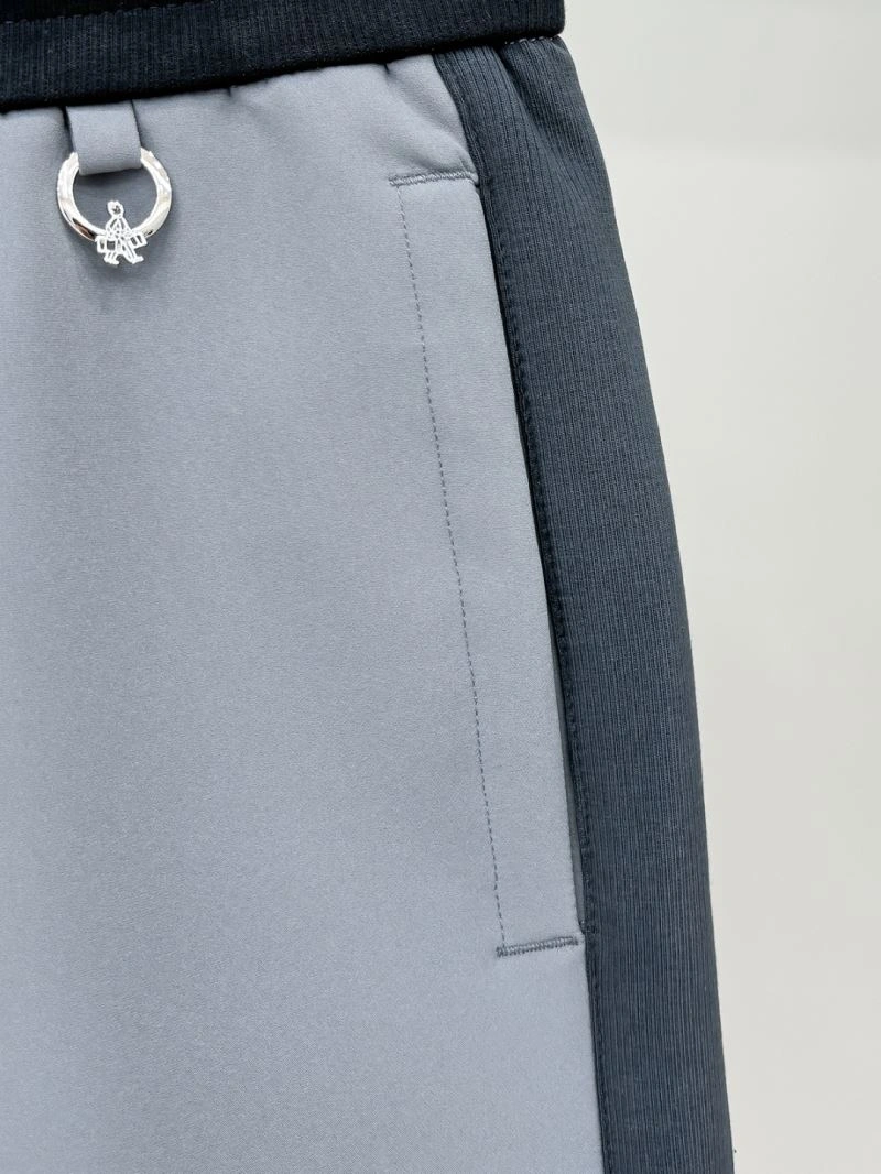 Minimalist Prada Short Pants 169936