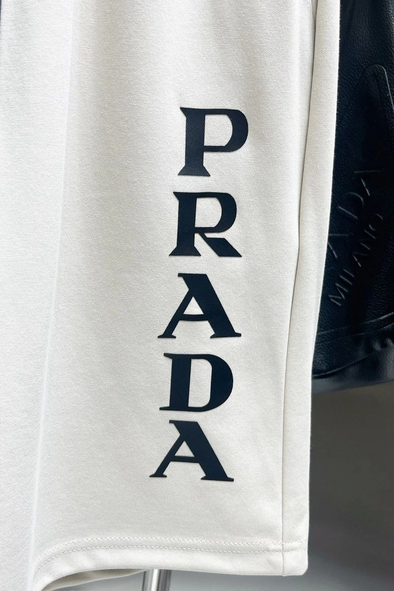 Prada Short Pants Youthful 169947
