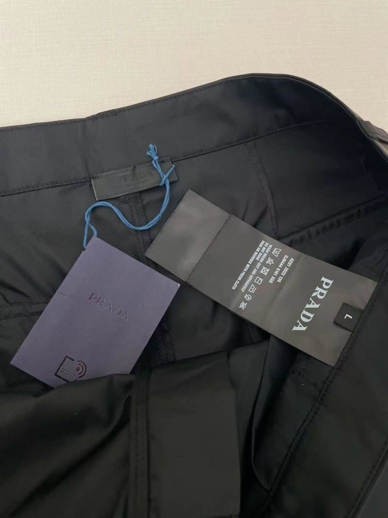 Prada Short Pants Functional 169898