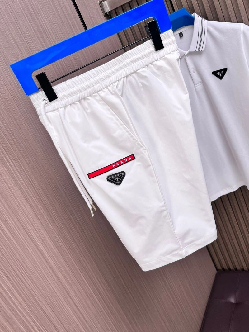 Trendsetting Prada Short Pants 169904