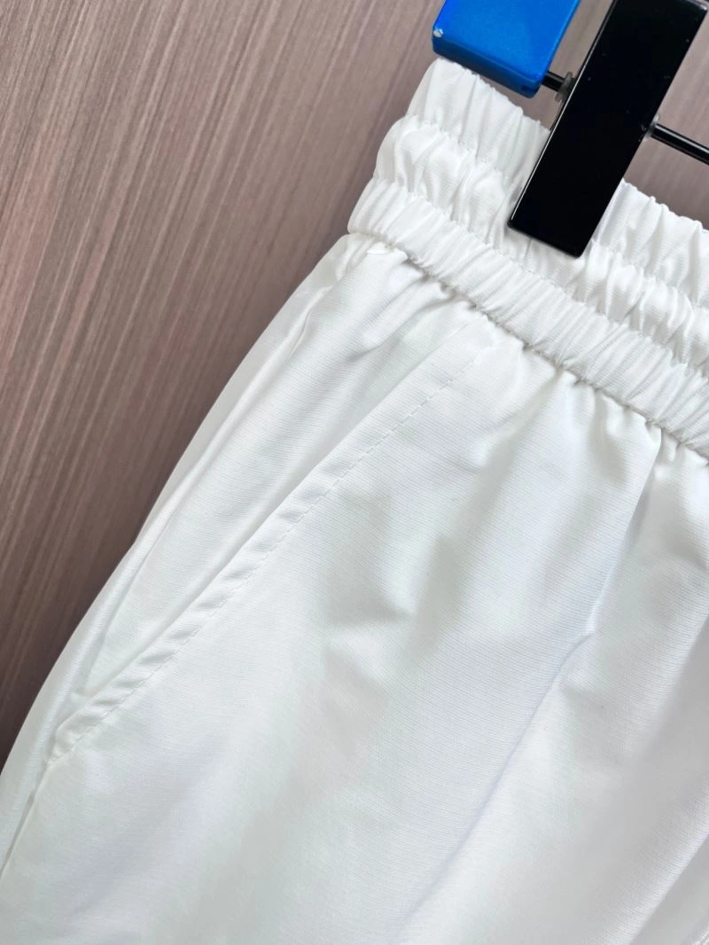Trendsetting Prada Short Pants 169904