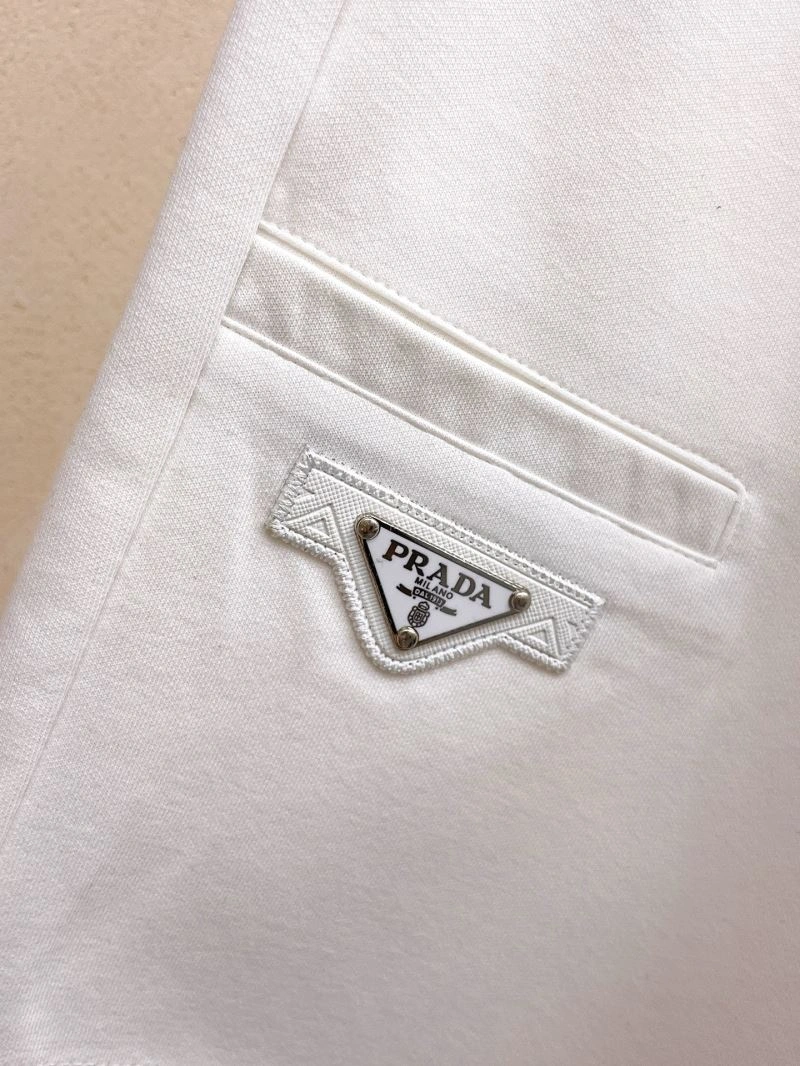 Youthful Prada Short Pants 169894
