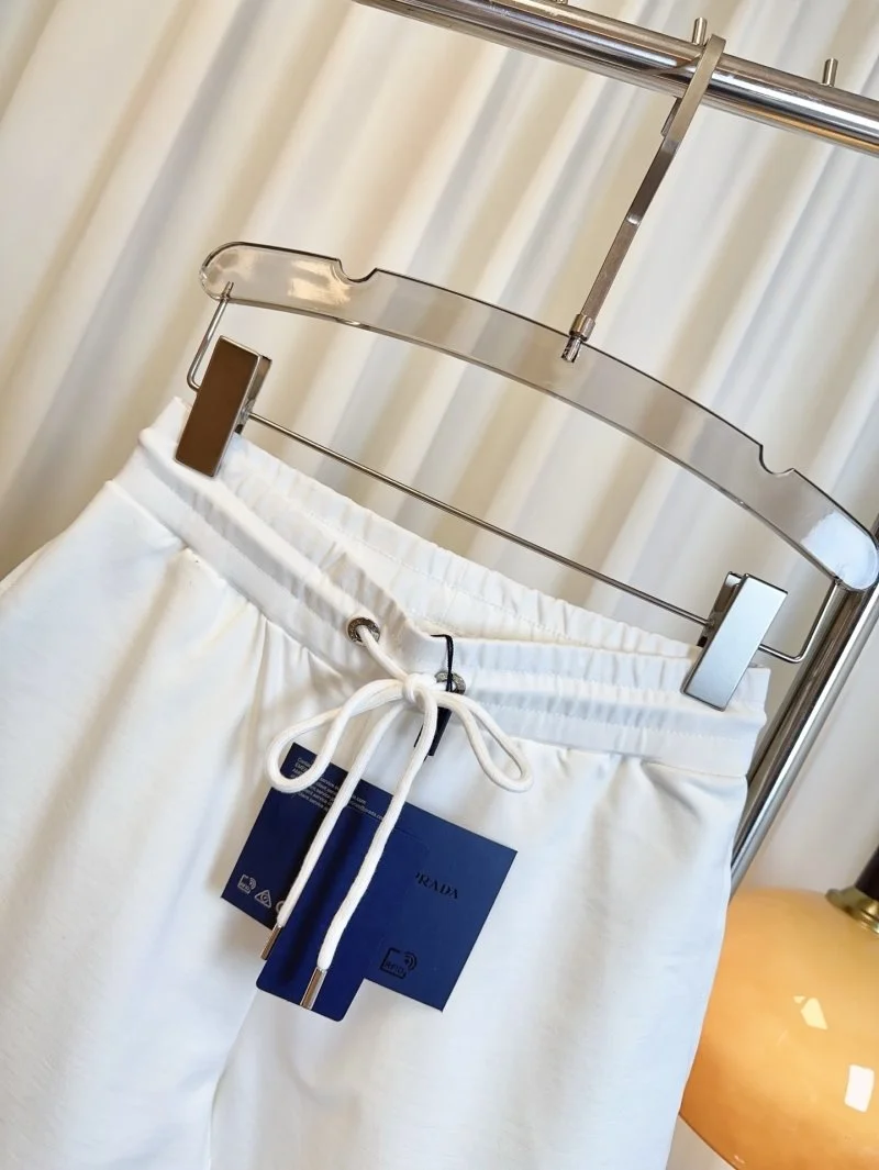 Comfortable Prada Short Pants 166518