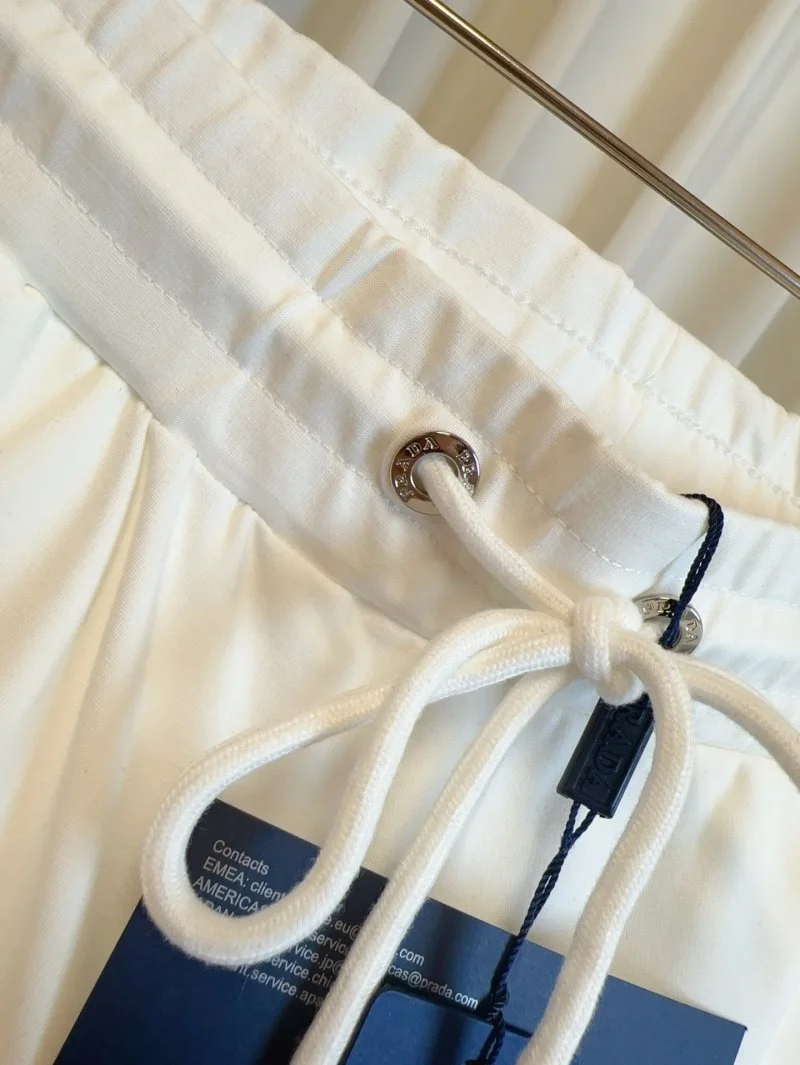 Comfortable Prada Short Pants 166518