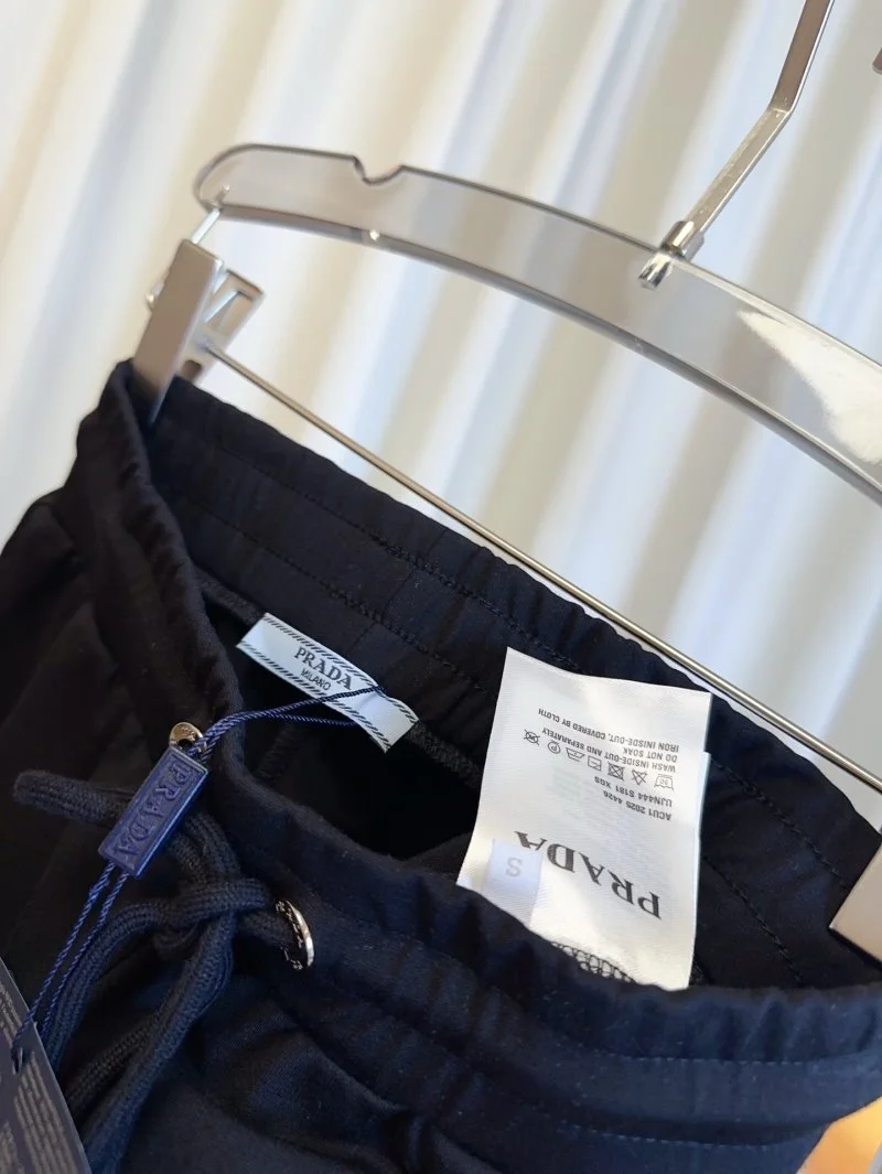 Sustainable Prada Short Pants 166585