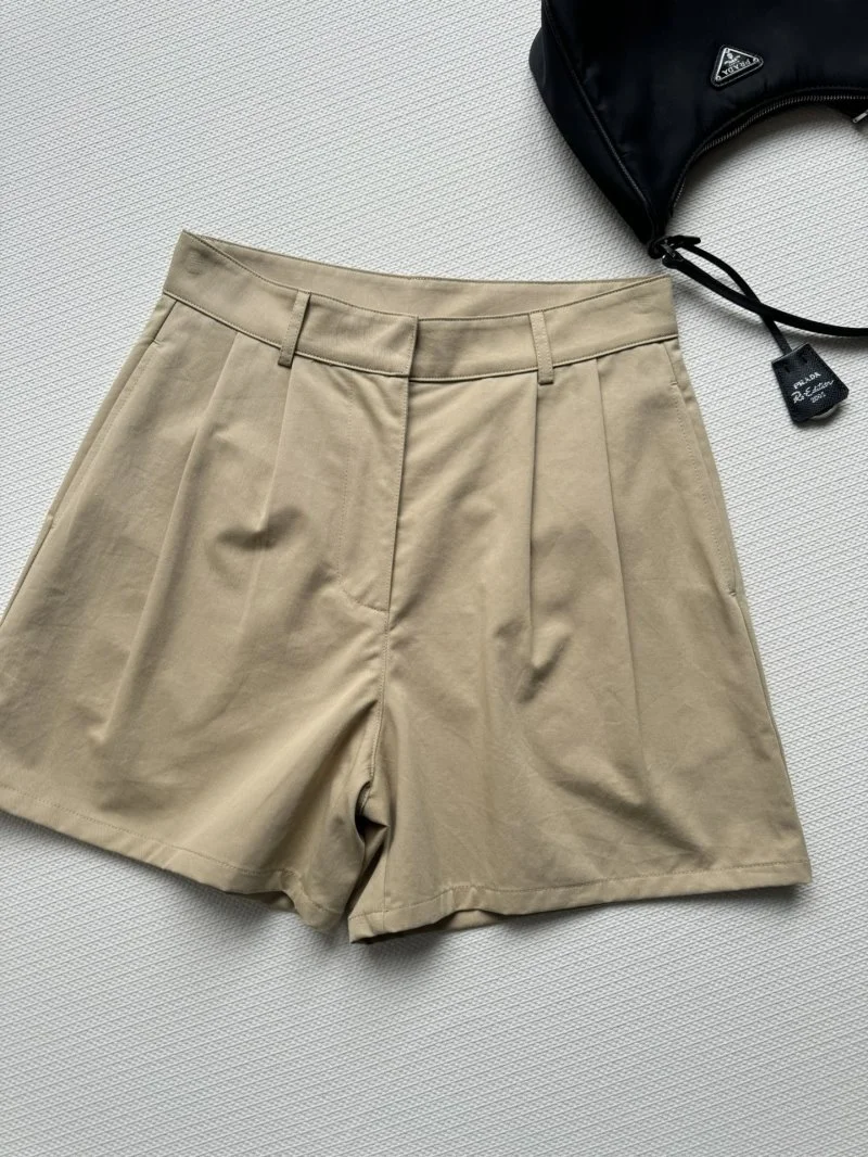 Snug Prada Short Pants 165806