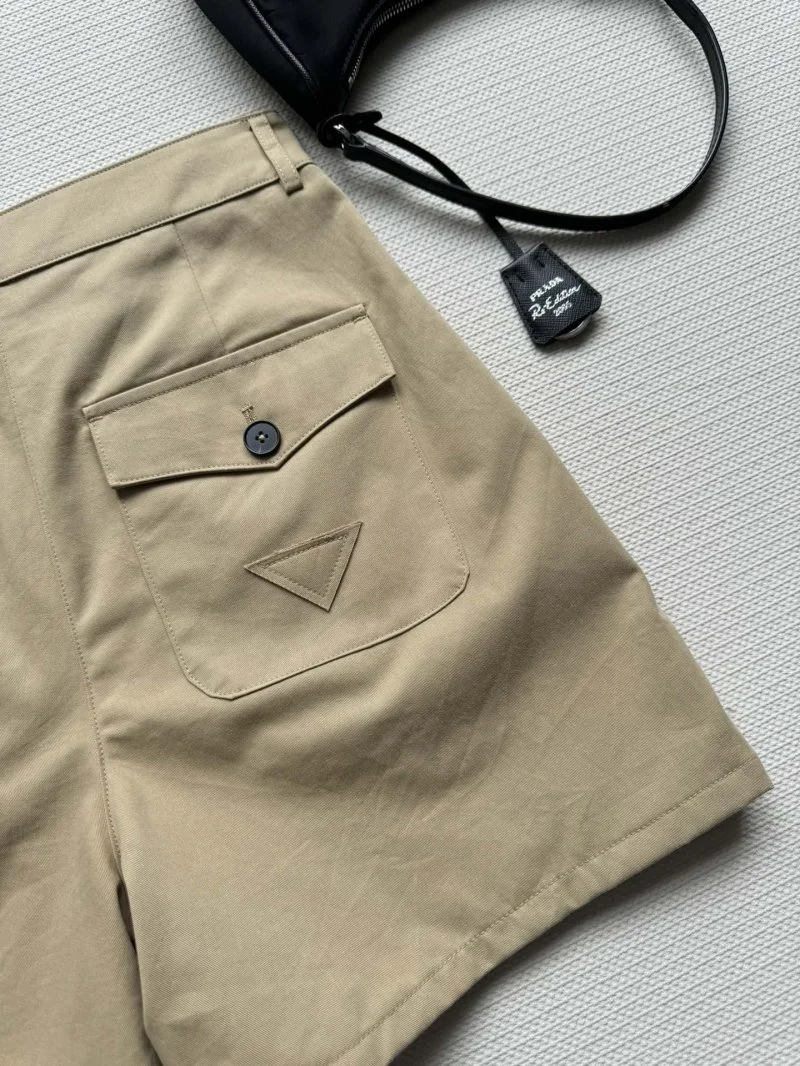 Snug Prada Short Pants 165806