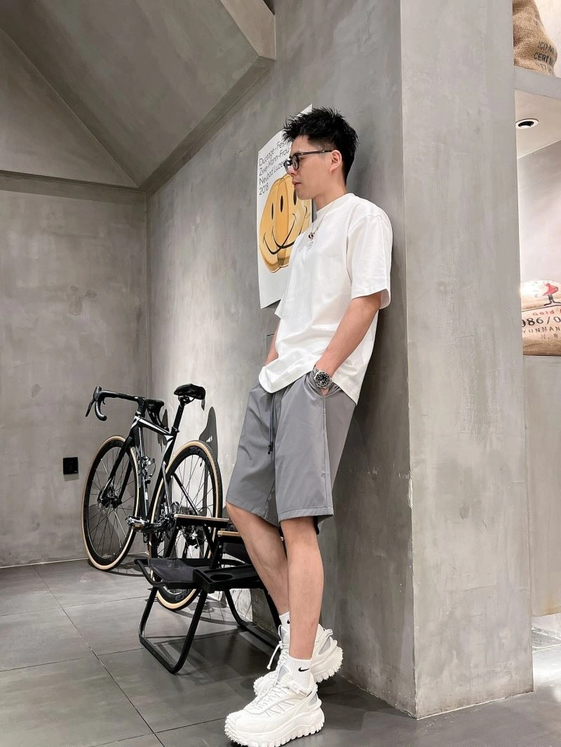 Prada Short Pants Breathable 169368
