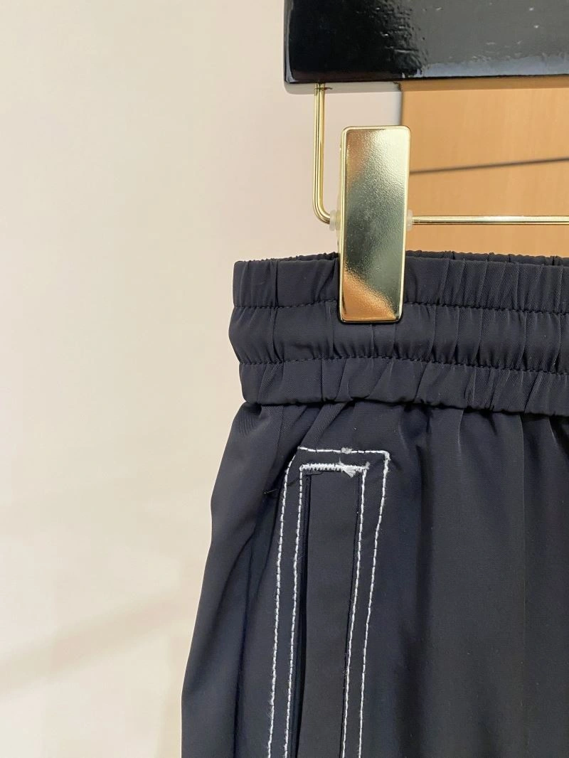 WellDesigned Prada Short Pants 168754