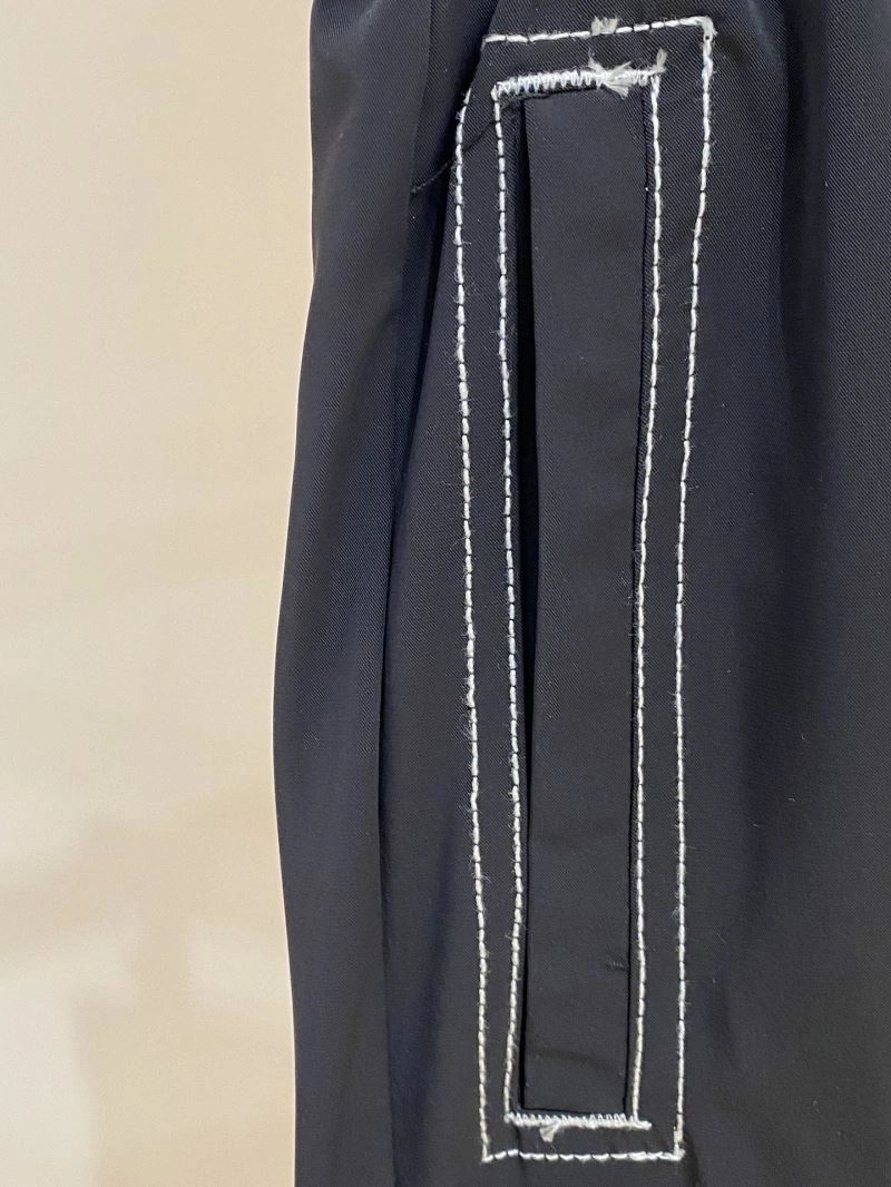 WellDesigned Prada Short Pants 168754