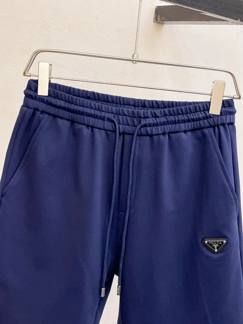 Sleek Prada Short Pants 167157