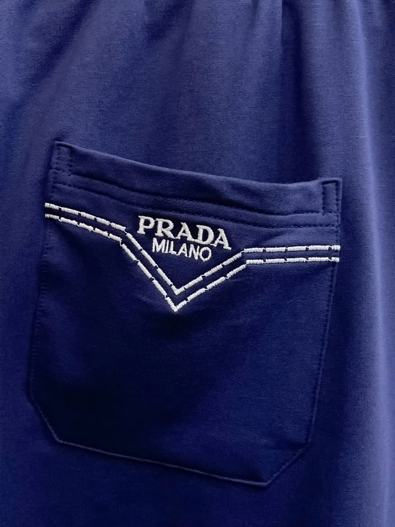 Sleek Prada Short Pants 167157