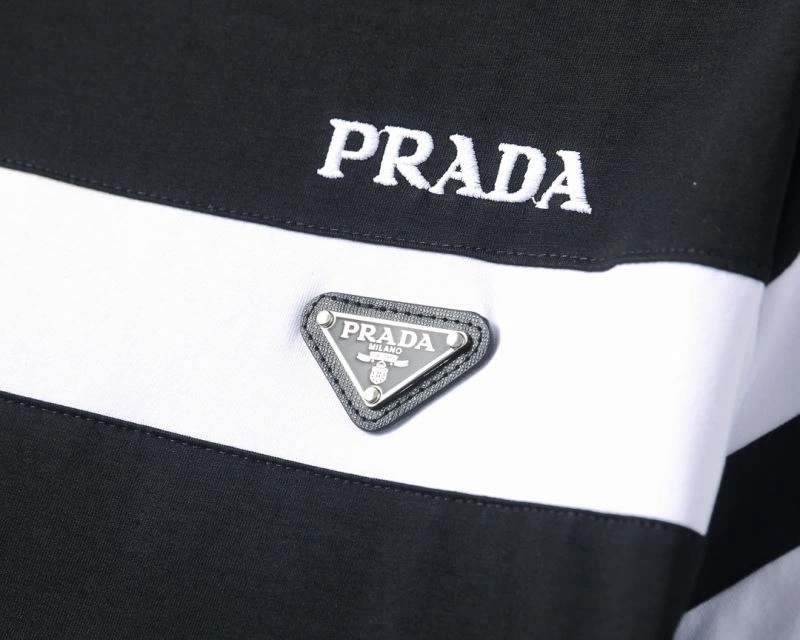 Snug Prada Short Suits 171390