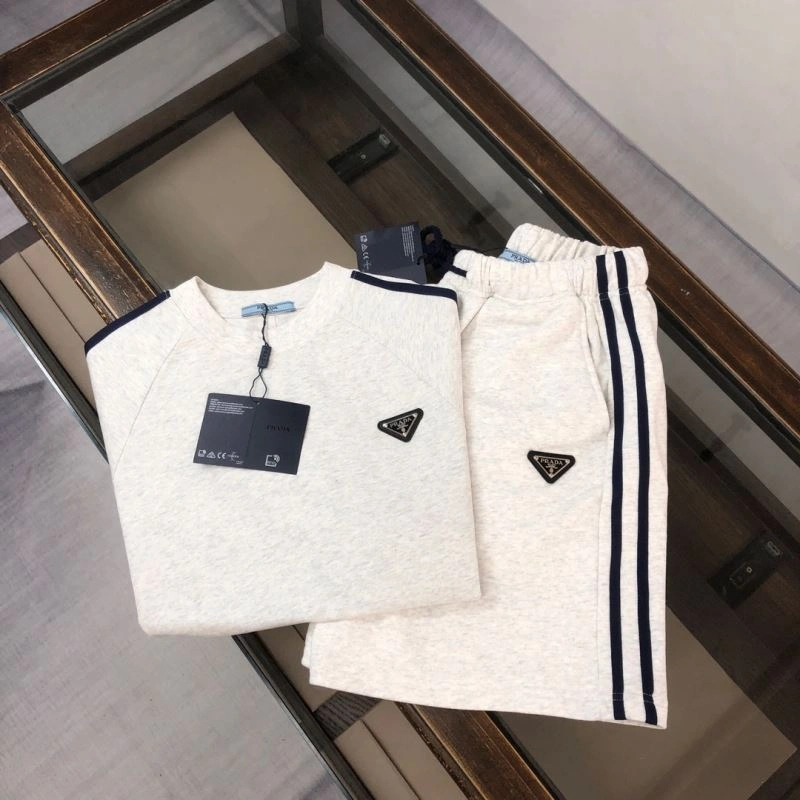 Effortless Prada Short Suits 171547