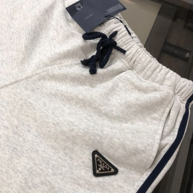 Effortless Prada Short Suits 171547