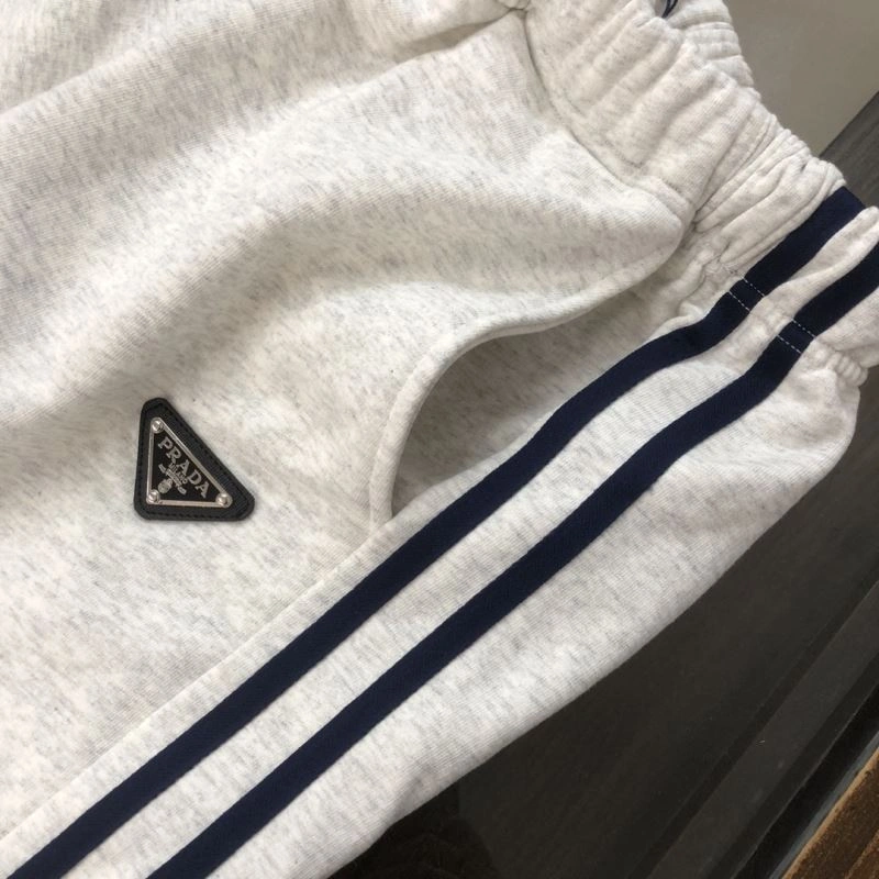 Effortless Prada Short Suits 171547