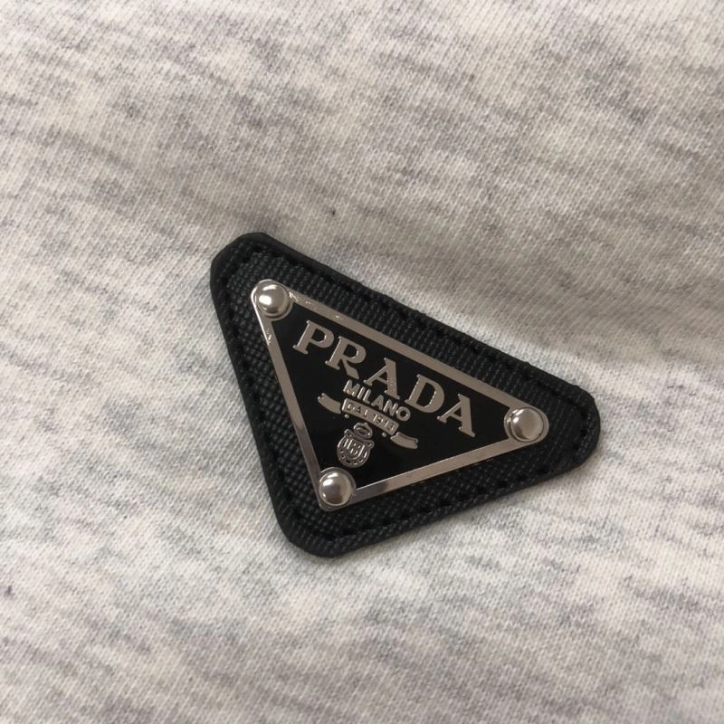 Effortless Prada Short Suits 171547