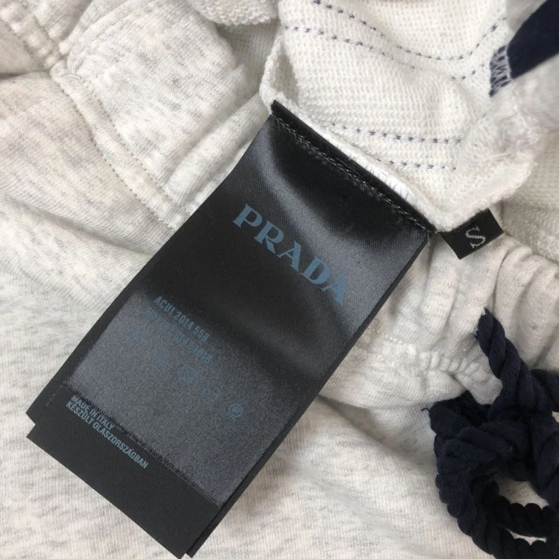 Effortless Prada Short Suits 171547
