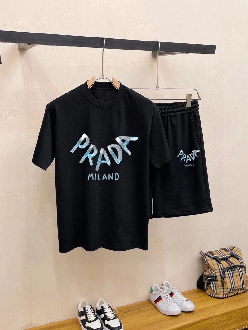Prada Short Suits WellDesigned 170714