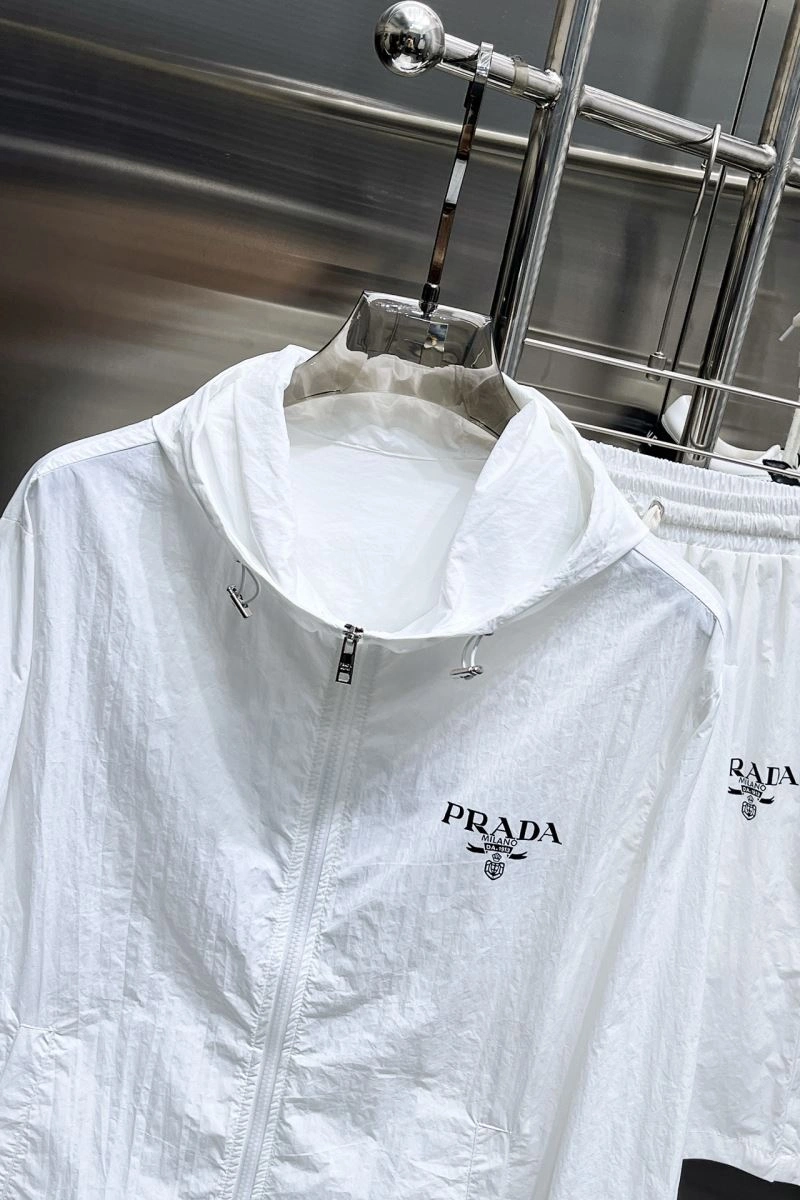 Prada Short Suits TravelReady 170712