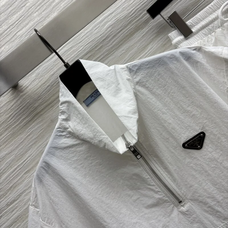 Comfortable Prada Short Suits 166116