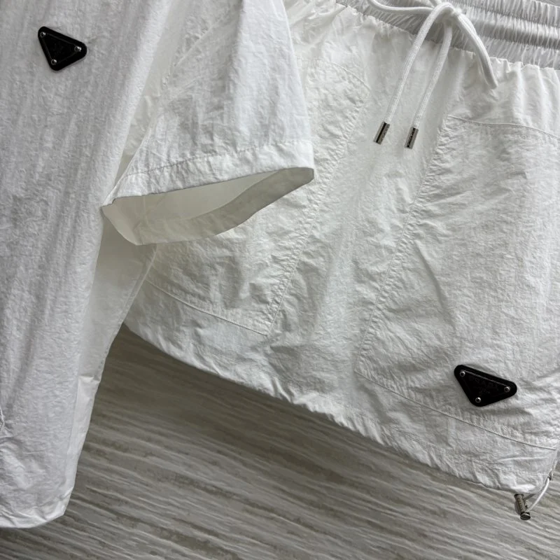 Comfortable Prada Short Suits 166116