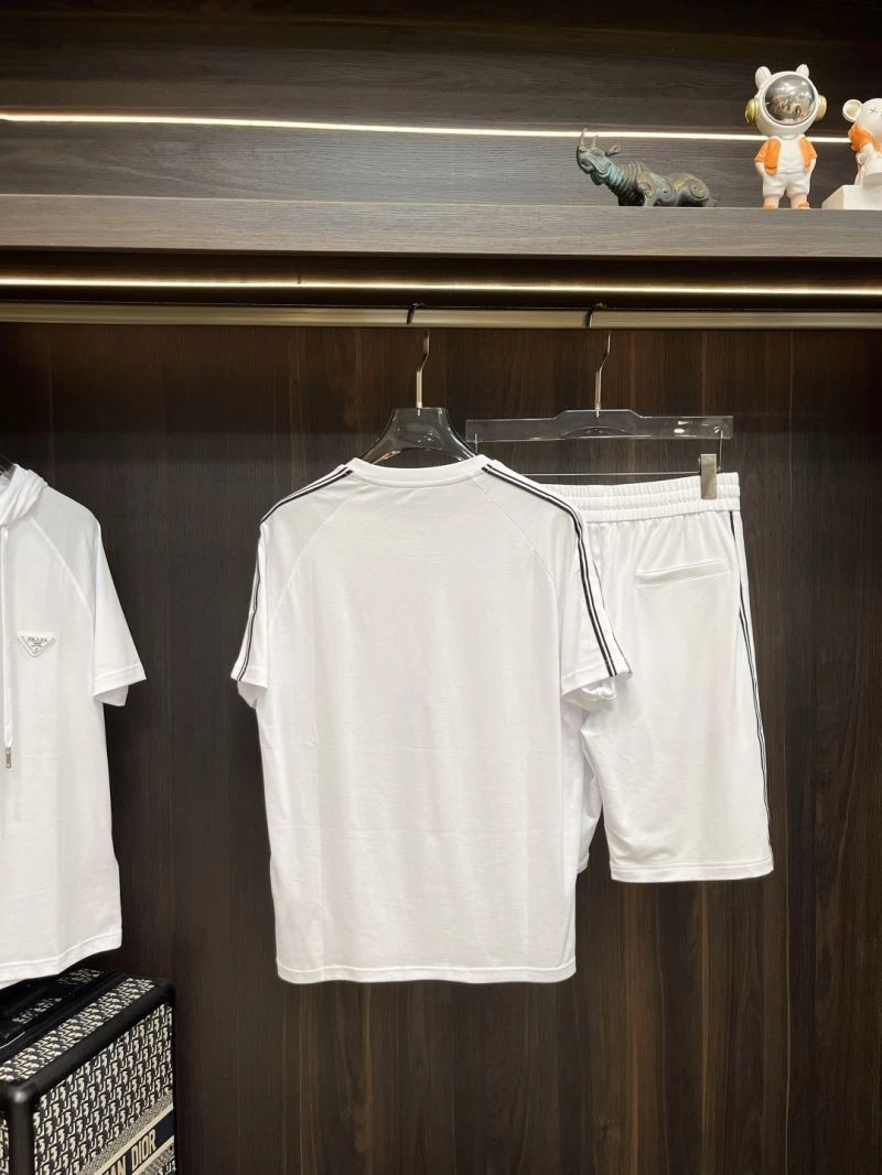 Supportive Prada Short Suits 168729