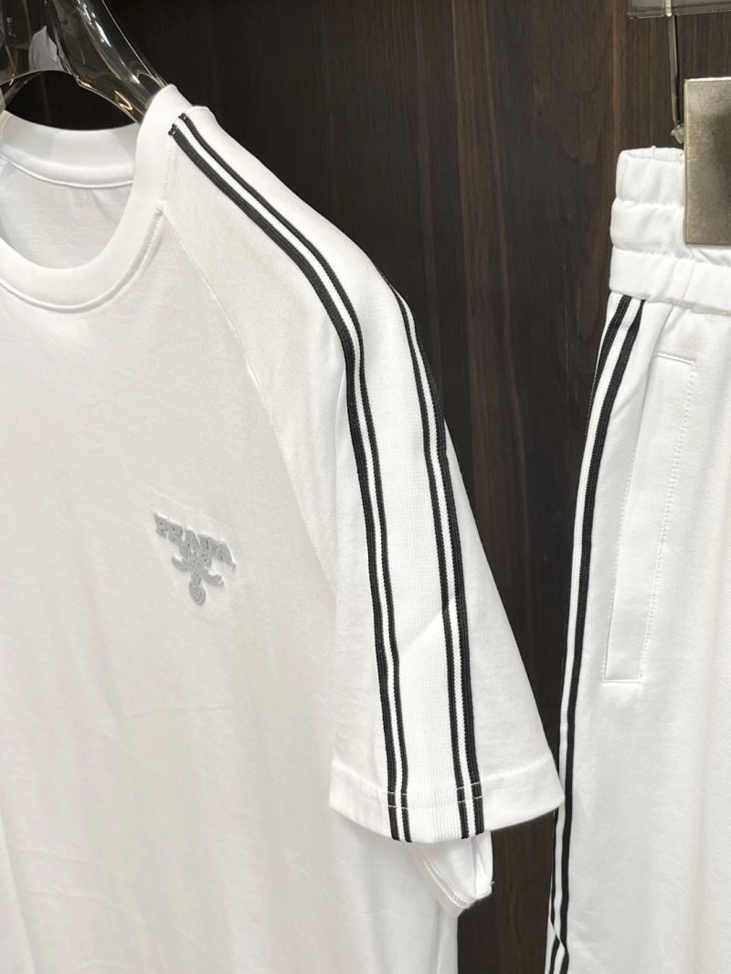 Supportive Prada Short Suits 168729