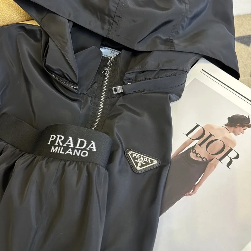 Prada Short Suits EyeCatching 166307