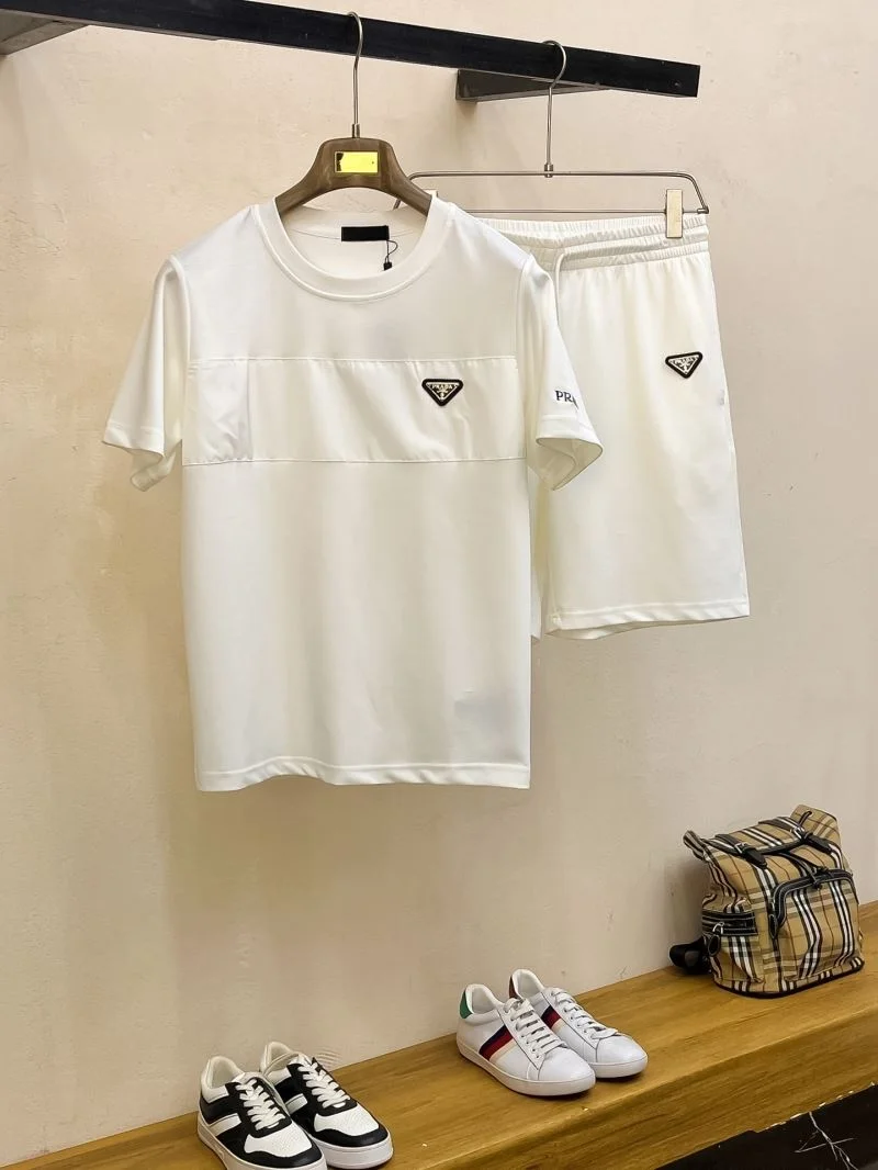 WrinkleFree Prada Short Suits 167955