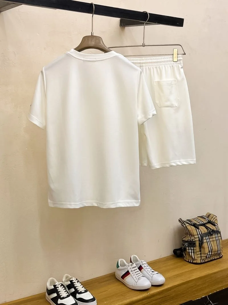 WrinkleFree Prada Short Suits 167955