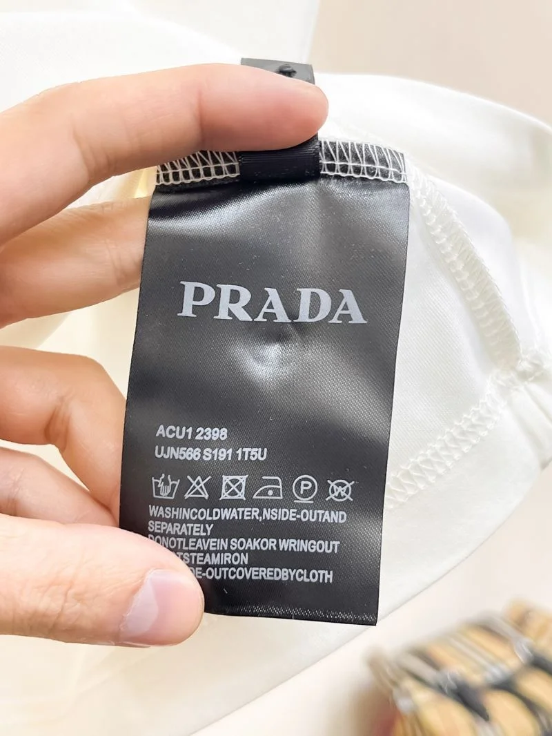 WrinkleFree Prada Short Suits 167955
