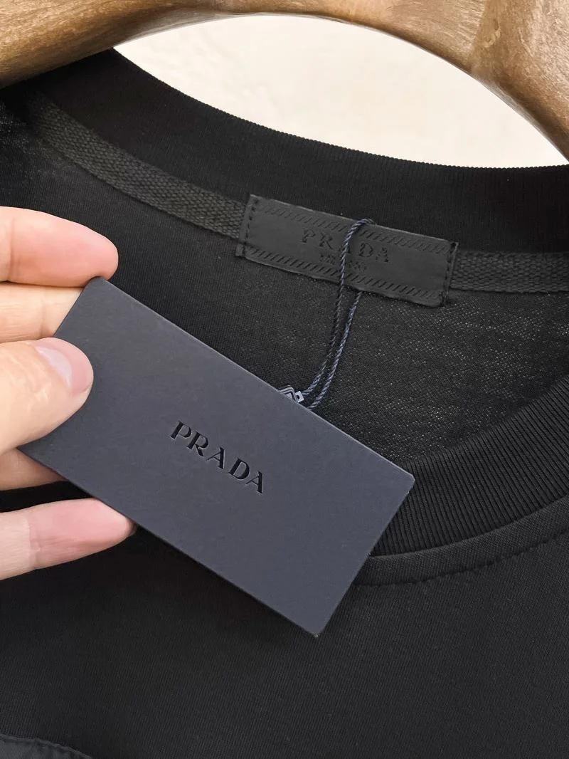 Minimalist Prada Short Suits 167925