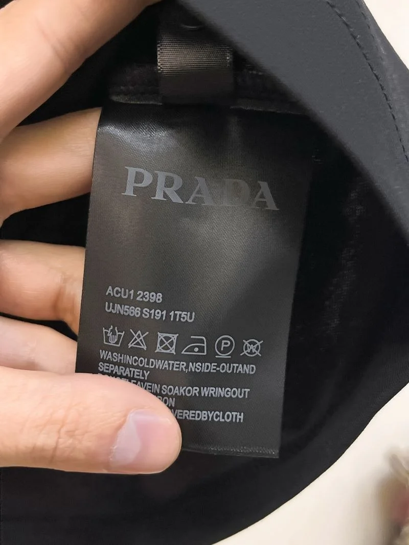 Minimalist Prada Short Suits 167925