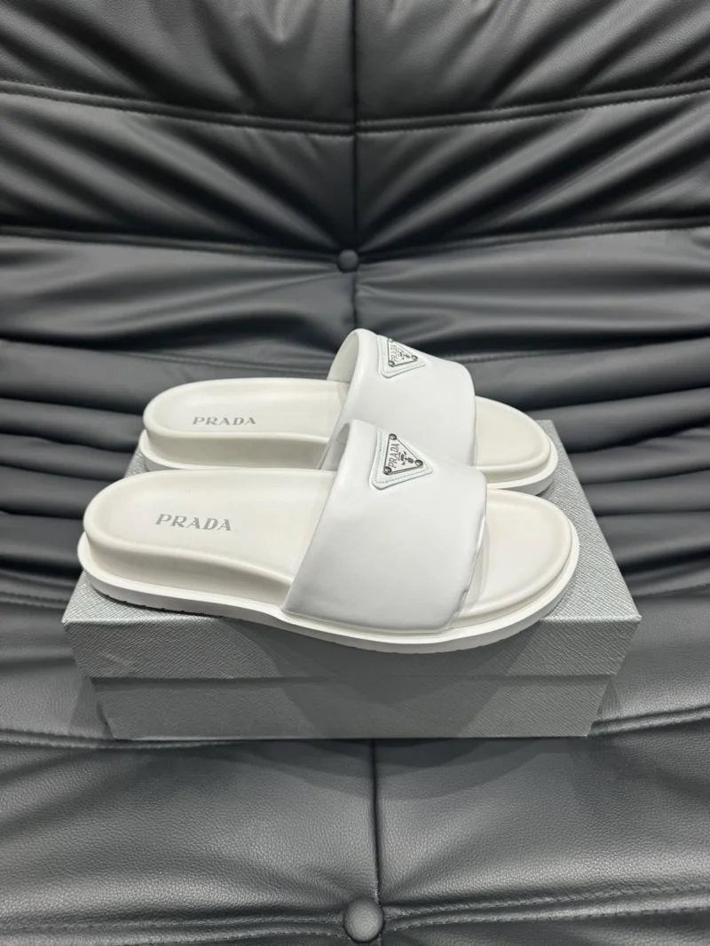 Prada Slippers TimelessDesign 33613
