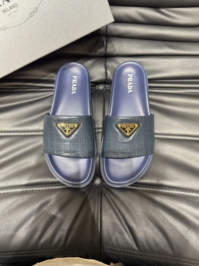 Prada Slippers Durable 33604