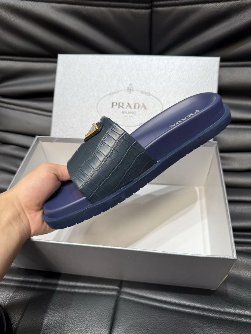 Prada Slippers Durable 33604